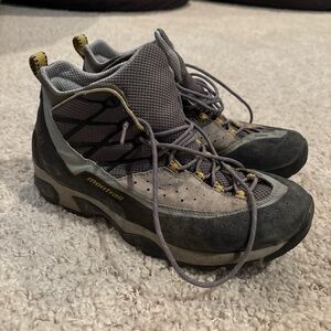 Montrail CTC Mid Men’s Size 11 GTX Gore-Tex Lace-Up Hiking Boots Gray & Brown